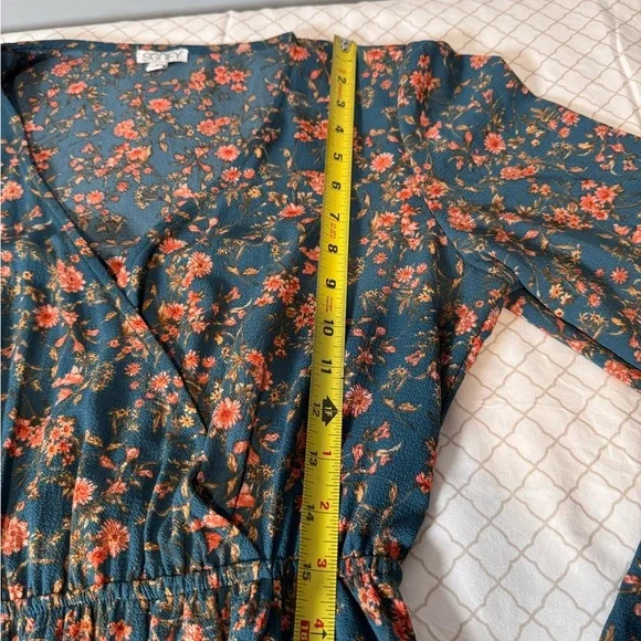 Elegant Floral Wrap Dress - Blue and Orange - Picture 7 of 10